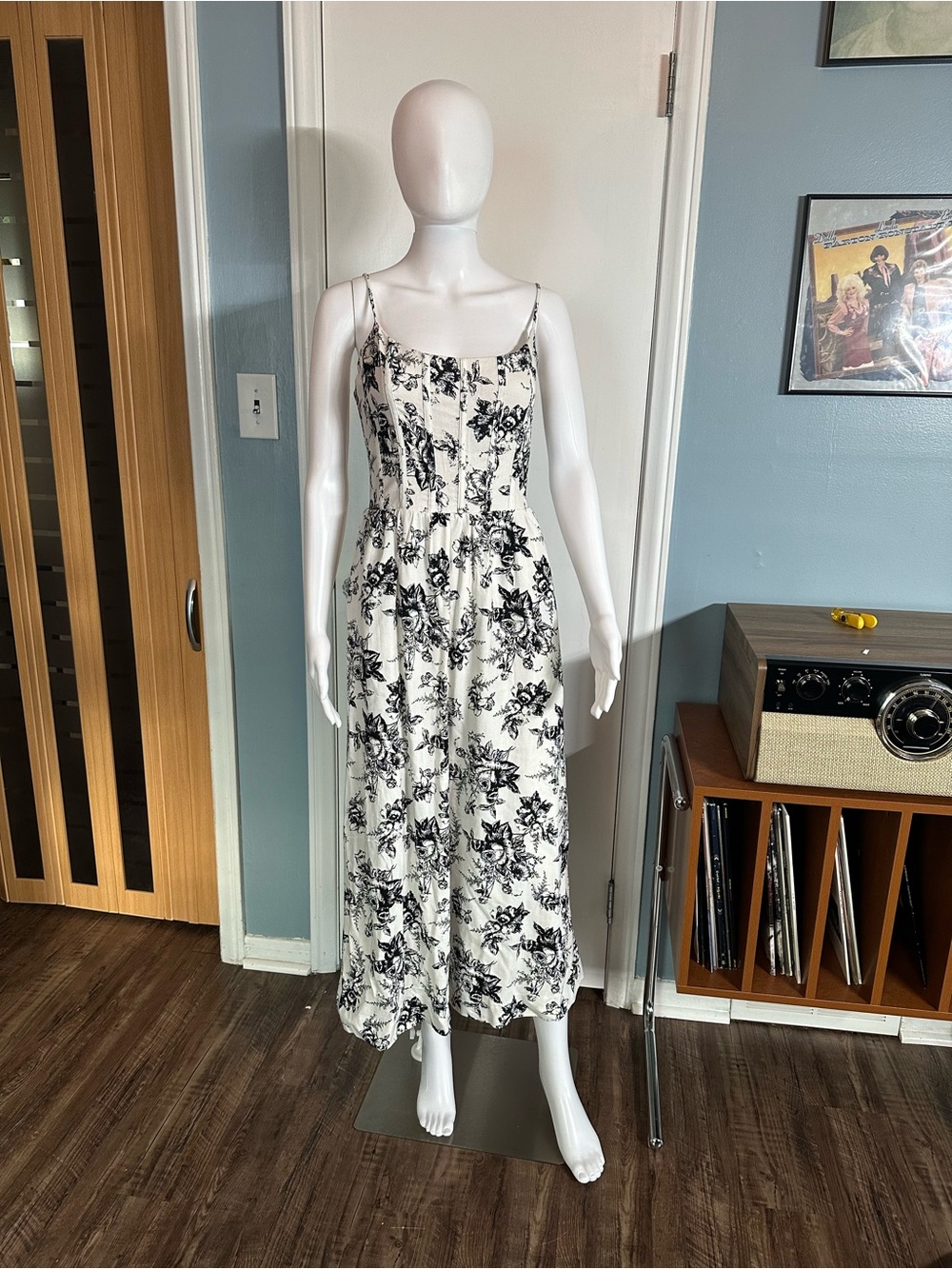 NWT Wayf  Linen Midi Dress with Black Floral Print - Medium